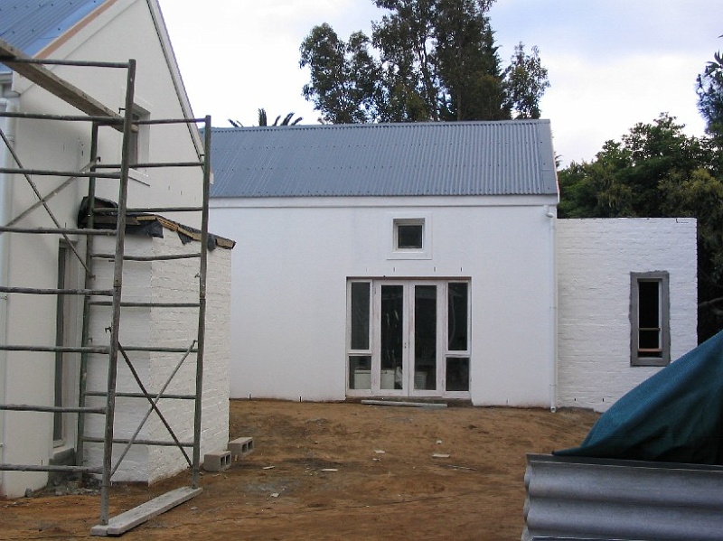 bedroom wing now with gutters.jpg